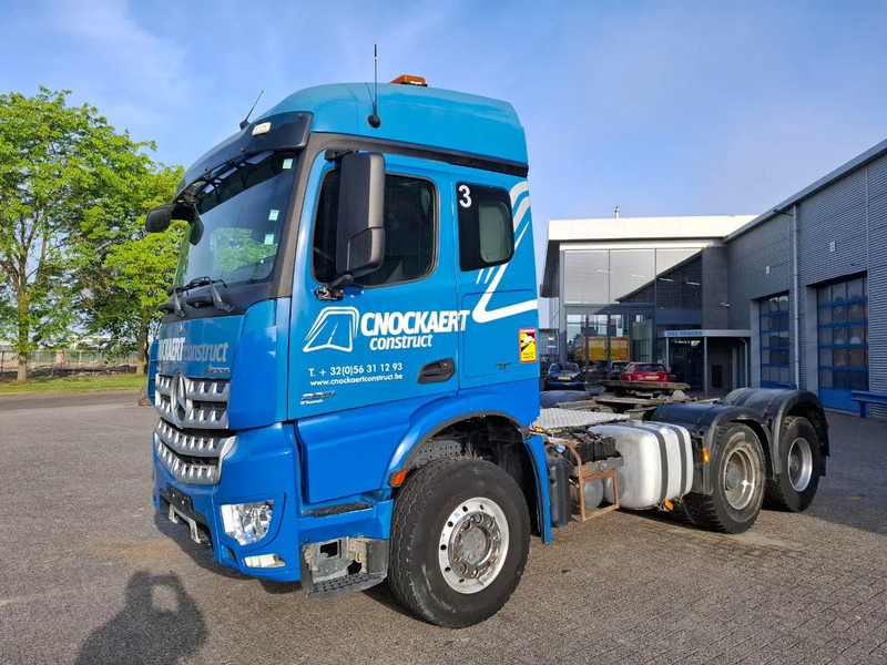 Mercedes-Benz Arocs 2851 / 6X4 / HYDRAULICS / BIG AXLE / ALCOA / AIRCO / AUTOMATIC / EURO-6 / 2015 - Dragbil: bild 1 Mercedes-Benz Arocs 2851 / 6X4 / HYDRAULICS / BIG AXLE / ALCOA / AIRCO / AUTOMATIC / EURO-6 / 2015 - Dragbil: bild 1