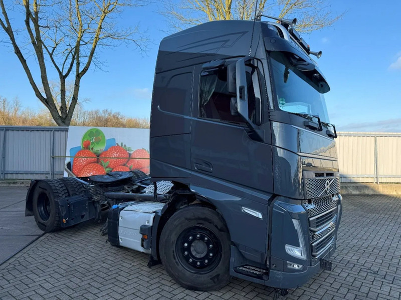 Volvo FH5-460 / VEB+ / HYDRAULICS / I-PARKCOOL / ONLY:188538 KM / FULL-AIR / ACC / LWDS / AUTOMATIC / EURO-6 / 2023 - Dragbil: bild 2 Volvo FH5-460 / VEB+ / HYDRAULICS / I-PARKCOOL / ONLY:188538 KM / FULL-AIR / ACC / LWDS / AUTOMATIC / EURO-6 / 2023 - Dragbil: bild 2