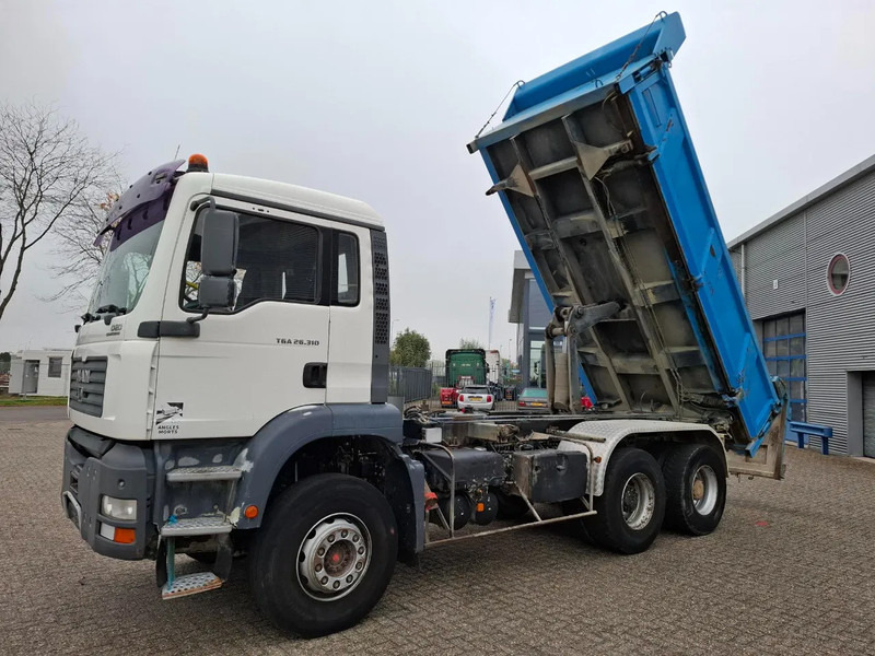 MAN TGA 26.310 / 6X4 / 2XBIG AXLE / 2SIDE TIPPER / ONLY:545423 KM / TUV:06-05-2026 / FULL-STEEL / AIRCO / MANUAL / EURO-4 / 2005 - Tippbil lastbil: bild 1 MAN TGA 26.310 / 6X4 / 2XBIG AXLE / 2SIDE TIPPER / ONLY:545423 KM / TUV:06-05-2026 / FULL-STEEL / AIRCO / MANUAL / EURO-4 / 2005 - Tippbil lastbil: bild 1