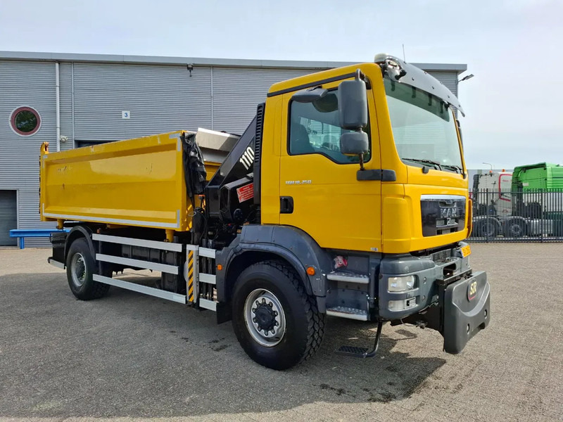 MAN TGM 18.250 / 4X4 / NL TRUCK / TUV:30-04-2026 / 118783 KM / HMF 1110 K2 / ROTATOR / GOOD TYRES / FULL-STEEL / DRUM BRAKES / MANUA - Tippbil lastbil, Kranbil: bild 4 MAN TGM 18.250 / 4X4 / NL TRUCK / TUV:30-04-2026 / 118783 KM / HMF 1110 K2 / ROTATOR / GOOD TYRES / FULL-STEEL / DRUM BRAKES / MANUA - Tippbil lastbil, Kranbil: bild 4