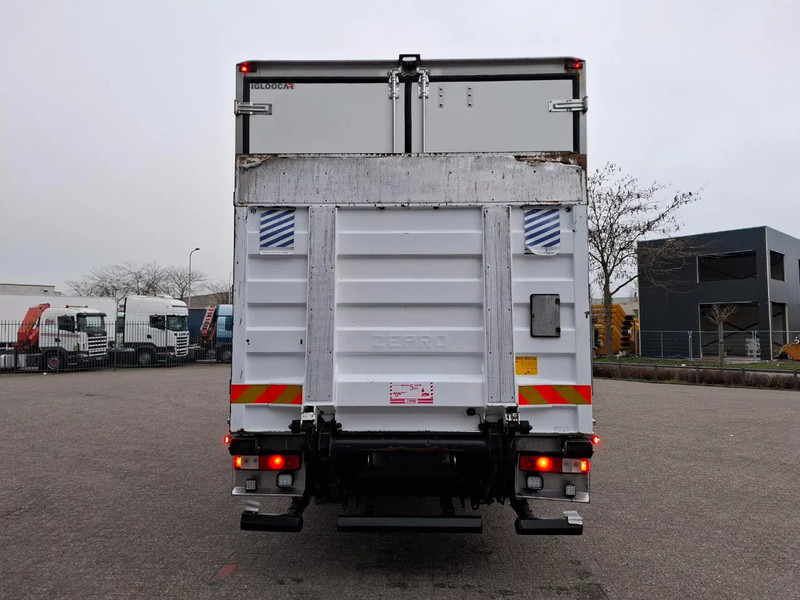 Renault D16.280 WIDE / ONLY:497760 KM / THERMOKING / PLATFORM 2TON / LWDS / BED / DATALOG / FULL-AIR / AUTOMATIC / EURO-6 / 2017 - Isotermiska lastbil: bild 4 Renault D16.280 WIDE / ONLY:497760 KM / THERMOKING / PLATFORM 2TON / LWDS / BED / DATALOG / FULL-AIR / AUTOMATIC / EURO-6 / 2017 - Isotermiska lastbil: bild 4