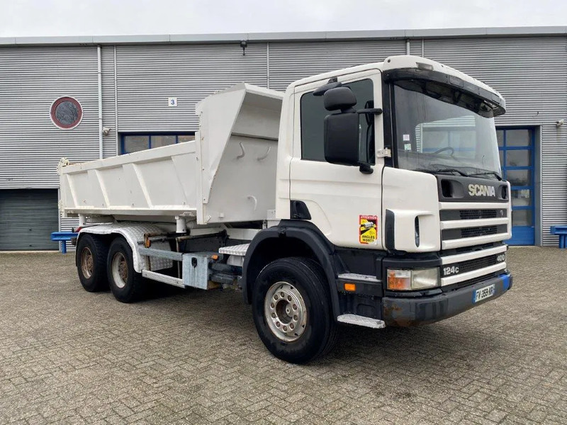 Scania 124-400 / 6X4 / RETARDER / BIG AXLE / FULL STEEL / 2SIDE TIPPER / OLD TACHO / AIRCO / MANUAL / EURO-2 / 2000 - Tippbil lastbil: bild 5 Scania 124-400 / 6X4 / RETARDER / BIG AXLE / FULL STEEL / 2SIDE TIPPER / OLD TACHO / AIRCO / MANUAL / EURO-2 / 2000 - Tippbil lastbil: bild 5