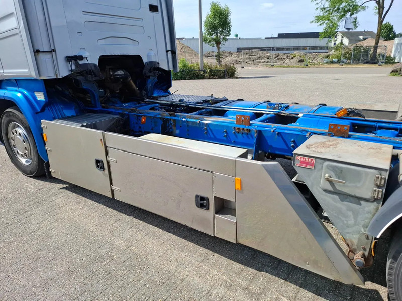 Chassi lastbil Scania R580 V8 / RETARDER / LIFT+LENKACHSE / FULL-AIR / PLATFORM 2000 KG / NAVI / LEATHER / AIRCO / AUTOMATIC / EURO-6 / 2014: bild 8