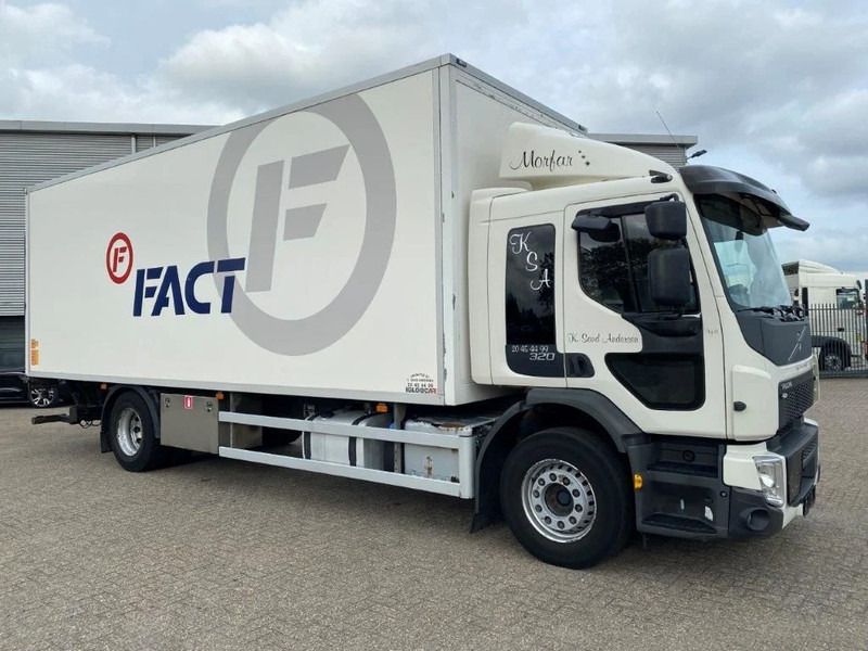Volvo FE320 ONLY-463904-KM / CLOSED BOX / LOAD LIFT / AUTOMATIC / SIDE DOORS / EURO-6 / 2014 - Lastbil med skåp: bild 2 Volvo FE320 ONLY-463904-KM / CLOSED BOX / LOAD LIFT / AUTOMATIC / SIDE DOORS / EURO-6 / 2014 - Lastbil med skåp: bild 2