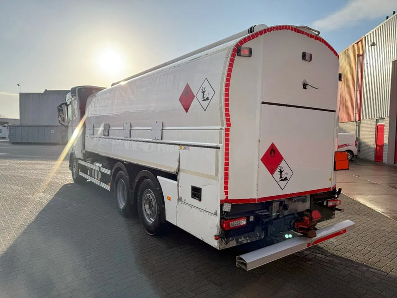 Volvo FH5-500 6X2 / ENGINE RUNNING / LIFT+LENKACHSE / FULL AIR / ADR / EUROTANK / 9-TON FRONT AXLE / I-SAVE / EURO-6 / 2022 - Tankbil: bild 3 Volvo FH5-500 6X2 / ENGINE RUNNING / LIFT+LENKACHSE / FULL AIR / ADR / EUROTANK / 9-TON FRONT AXLE / I-SAVE / EURO-6 / 2022 - Tankbil: bild 3