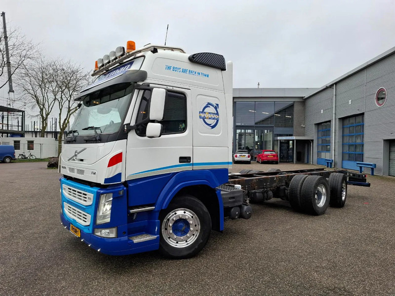 Volvo FM11-460 / NL TRUCK / LIFT+LENKACHSE / ONLY:355342 KM / DYNAMIC STEERING / LWDS / NAVI / ALCOA / TUV:07-01-2026 / INLINER / EURO - Chassi lastbil: bild 2 Volvo FM11-460 / NL TRUCK / LIFT+LENKACHSE / ONLY:355342 KM / DYNAMIC STEERING / LWDS / NAVI / ALCOA / TUV:07-01-2026 / INLINER / EURO - Chassi lastbil: bild 2