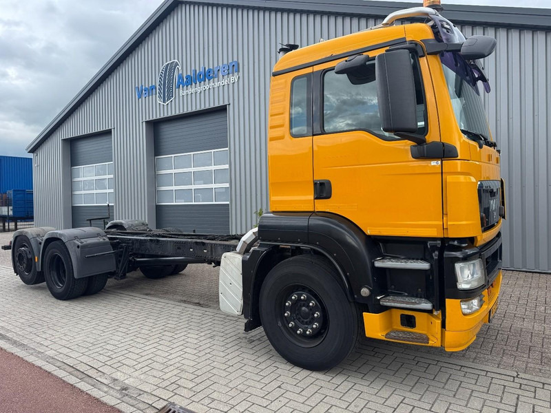 MAN TGS 26.360 6x2, PTO Pump, Manual Gear, Steering Axle - Lastbil med skåp: bild 1 MAN TGS 26.360 6x2, PTO Pump, Manual Gear, Steering Axle - Lastbil med skåp: bild 1