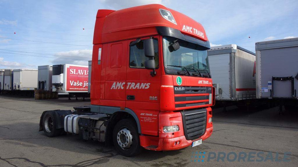 DAF FT XF 105.460 SSC LOW DECK EURO 5 - Dragbil: bild 1 DAF FT XF 105.460 SSC LOW DECK EURO 5 - Dragbil: bild 1