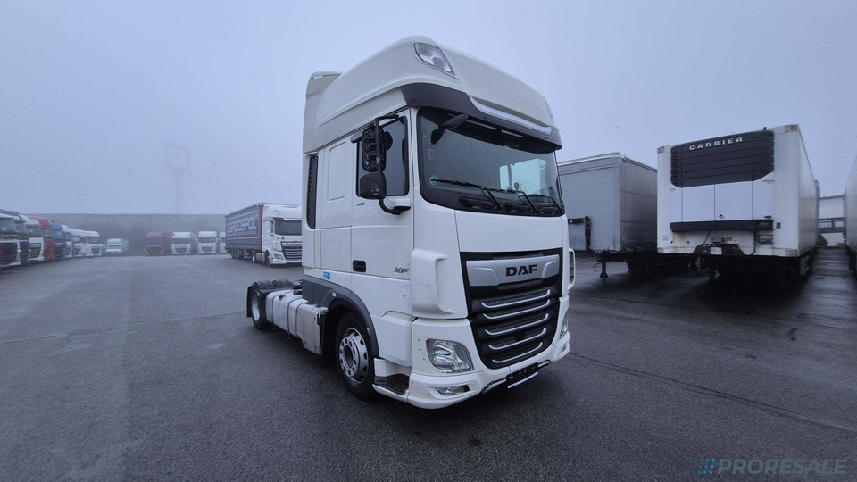 DAF XF 450 FT LOW DECK SSC EURO 6 - Dragbil: bild 1 DAF XF 450 FT LOW DECK SSC EURO 6 - Dragbil: bild 1