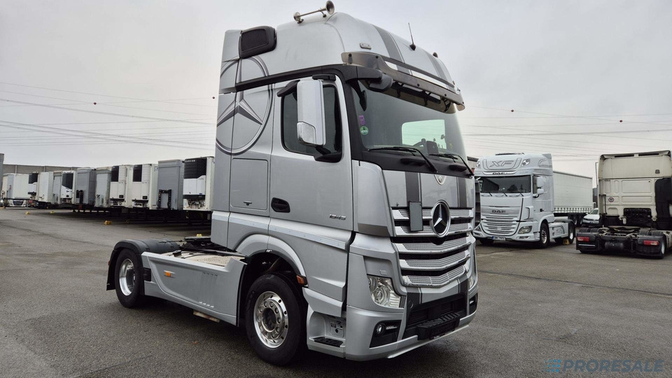 MERCEDES-BENZ ACTROS 1851 GIGA EURO 6 - Dragbil: bild 1 MERCEDES-BENZ ACTROS 1851 GIGA EURO 6 - Dragbil: bild 1