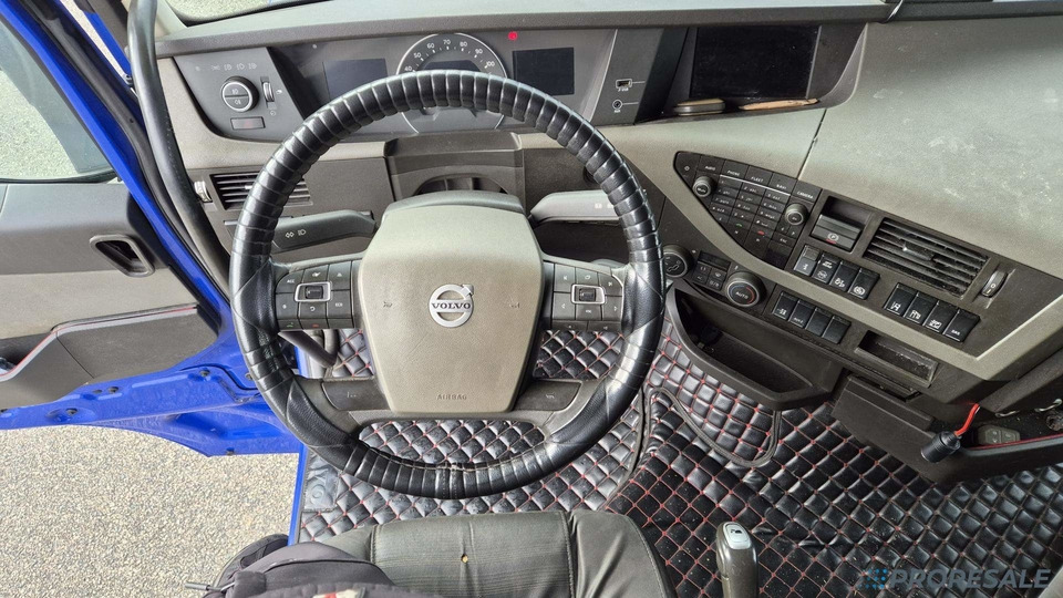 VOLVO FH 500 GLOBE LOW DECK EURO 6 - Dragbil: bild 4 VOLVO FH 500 GLOBE LOW DECK EURO 6 - Dragbil: bild 4