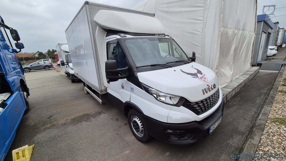IVECO DAILY 35S16 skříň - 8 palet - Volymskåp: bild 1 IVECO DAILY 35S16 skříň - 8 palet - Volymskåp: bild 1