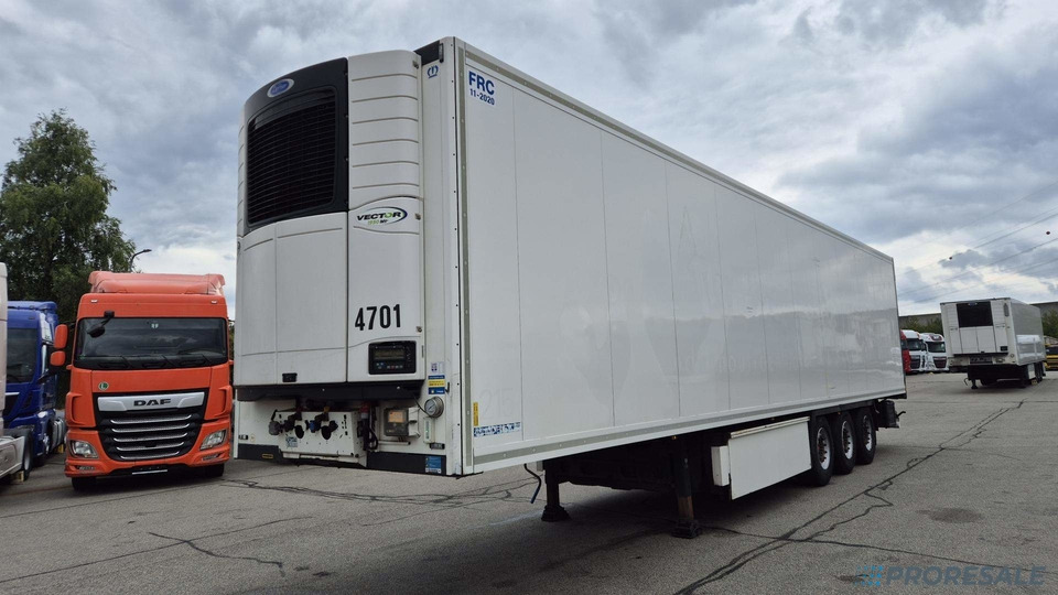 KRONE COOL LINER SD mrazírenský - MULTITEMP - dělící stěna + agregát CARRIER VECTOR 1950 Mt - Kyl/ Frys semitrailer: bild 2 KRONE COOL LINER SD mrazírenský - MULTITEMP - dělící stěna + agregát CARRIER VECTOR 1950 Mt - Kyl/ Frys semitrailer: bild 2