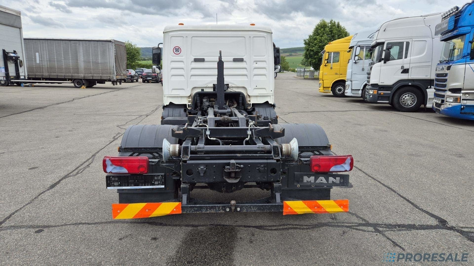 MAN TGL 12.180 4x2 BB EURO 3 - Hákový nosič kontejnerů - Lastväxlare lastbil: bild 4 MAN TGL 12.180 4x2 BB EURO 3 - Hákový nosič kontejnerů - Lastväxlare lastbil: bild 4