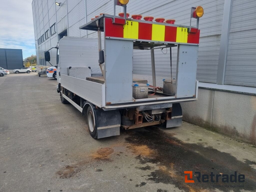 2003 lastebil RENAULT 180.08 (Rep objekt) - Flakbil: bild 2 2003 lastebil RENAULT 180.08 (Rep objekt) - Flakbil: bild 2