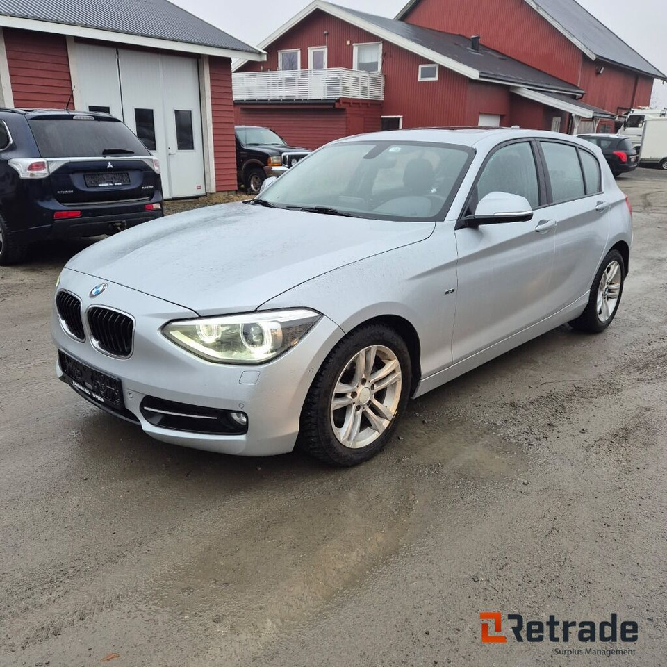 Bil BMW 1 SERIE 116i - Personbil: bild 3 Bil BMW 1 SERIE 116i - Personbil: bild 3