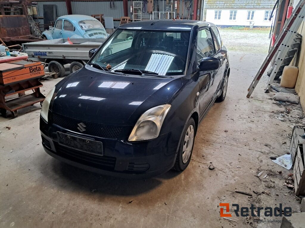 Bil Suzuki Swift 1,3 A/mt - Personbil: bild 1 Bil Suzuki Swift 1,3 A/mt - Personbil: bild 1