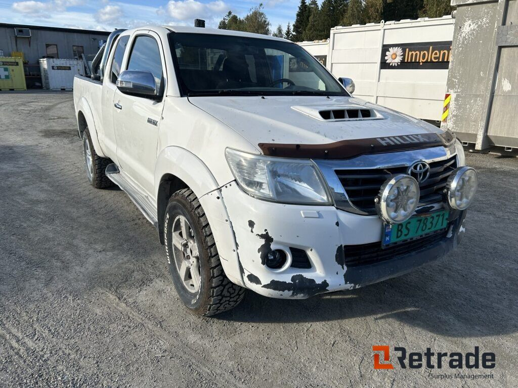 Bil Toyota Hilux - Personbil: bild 1 Bil Toyota Hilux - Personbil: bild 1