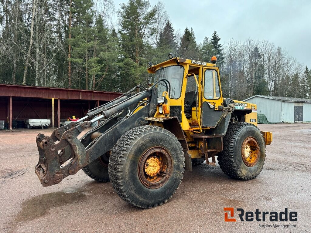Hjullastare Volvo 4400 - Byggmaskiner: bild 1 Hjullastare Volvo 4400 - Byggmaskiner: bild 1