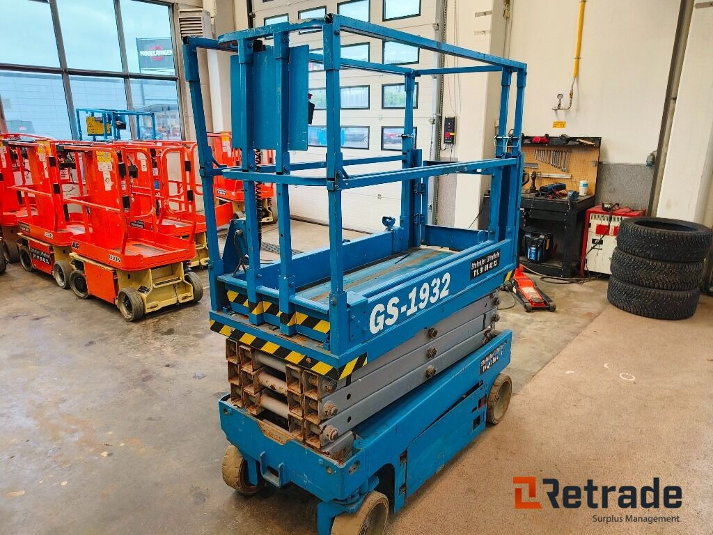 Sakselift Genie GS-1932 - Byggmaskiner: bild 3 Sakselift Genie GS-1932 - Byggmaskiner: bild 3