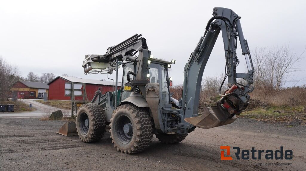 Traktorgrävare Lännen 8600 G 190 lift - Byggmaskiner: bild 4 Traktorgrävare Lännen 8600 G 190 lift - Byggmaskiner: bild 4