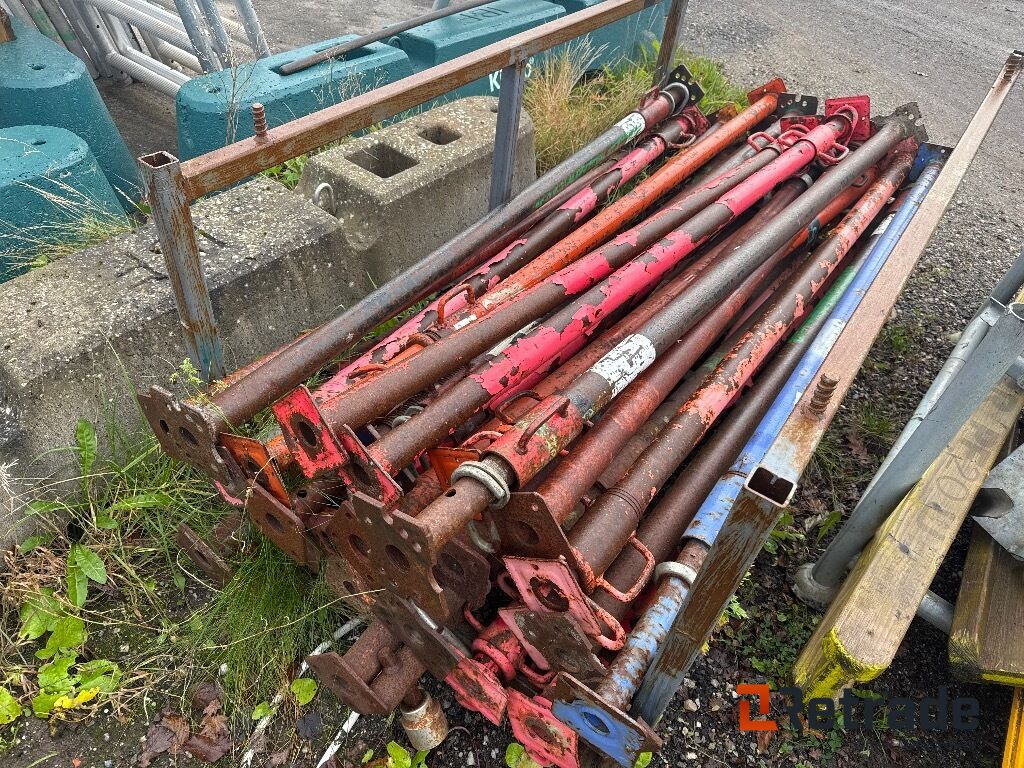 Diverse soldater 30stk - Entreprenadutrustning: bild 1 Diverse soldater 30stk - Entreprenadutrustning: bild 1