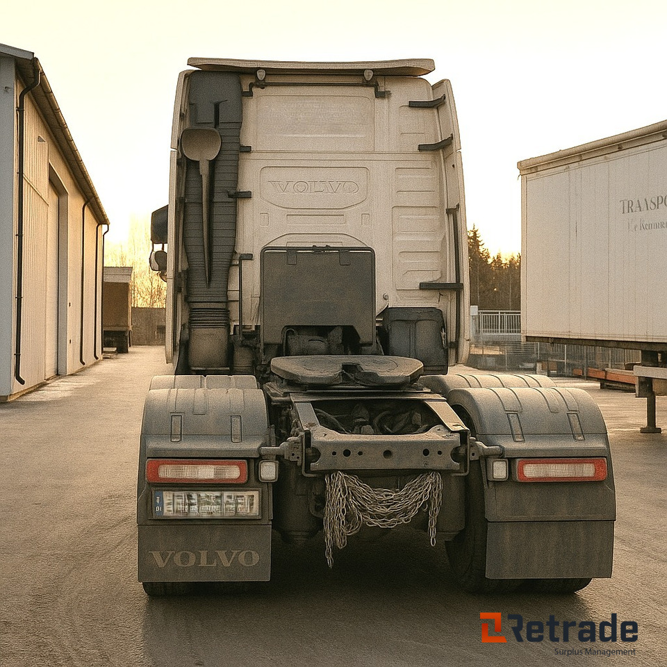 Volvo FH16 GlobeGlobetrotter trekkvogn – 2016-modell - Dragbil: bild 5 Volvo FH16 GlobeGlobetrotter trekkvogn – 2016-modell - Dragbil: bild 5