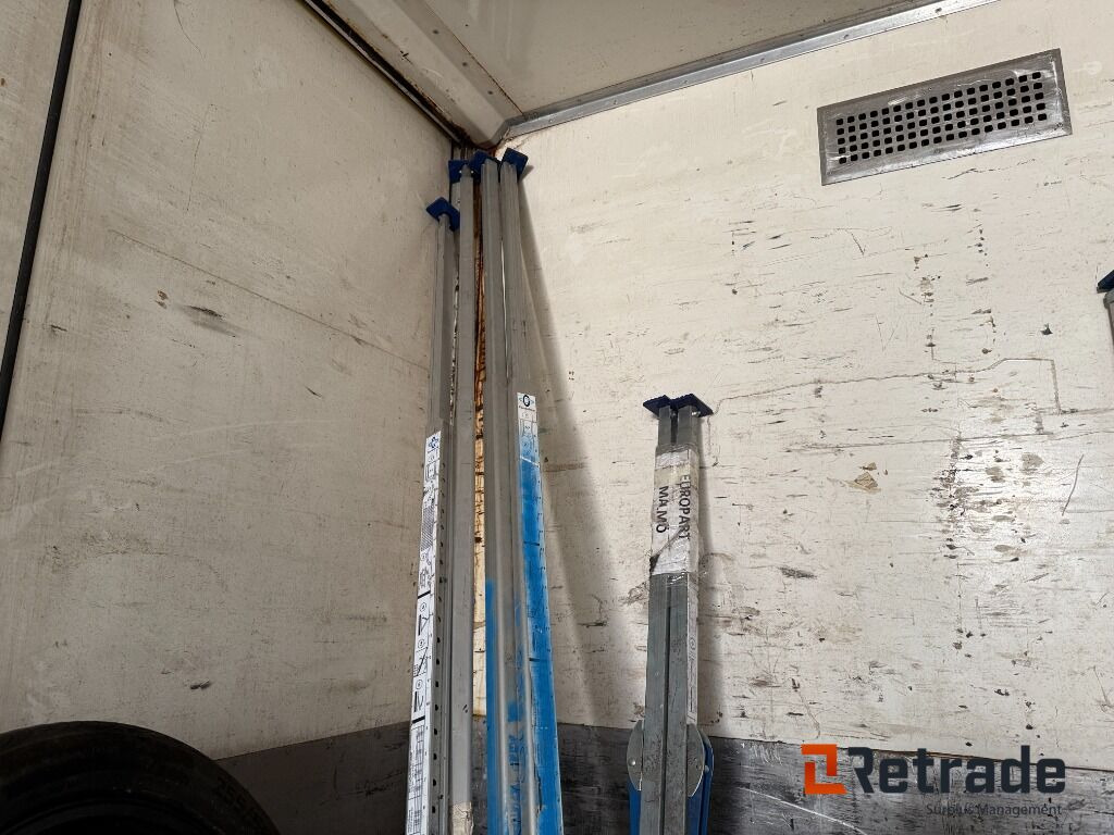 Forankra Godsstöttor - Lagerutrustning: bild 2 Forankra Godsstöttor - Lagerutrustning: bild 2