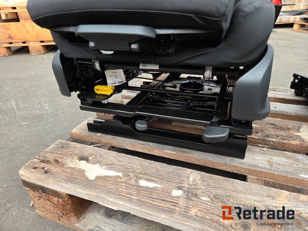 Framstolar Nya Mercedes Benz Sprinter - Personbil: bild 4 Framstolar Nya Mercedes Benz Sprinter - Personbil: bild 4