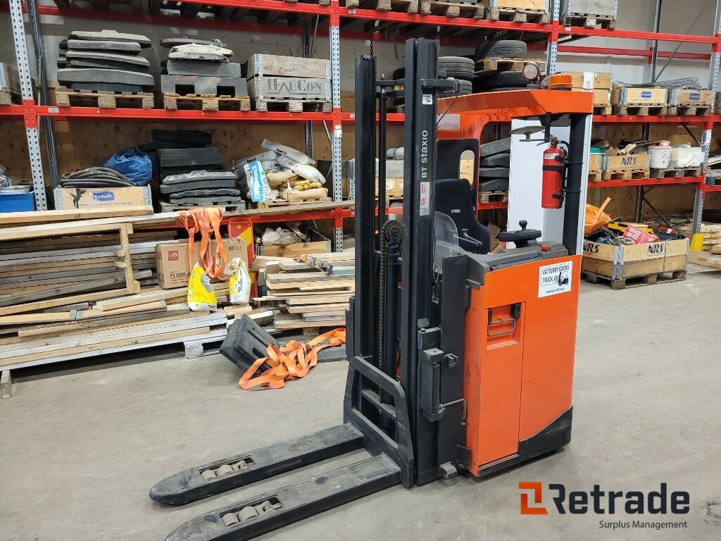 Gaffeltruck Sittstaplare BT SRE135L låga timmar - 2017 - Staplare: bild 1 Gaffeltruck Sittstaplare BT SRE135L låga timmar - 2017 - Staplare: bild 1