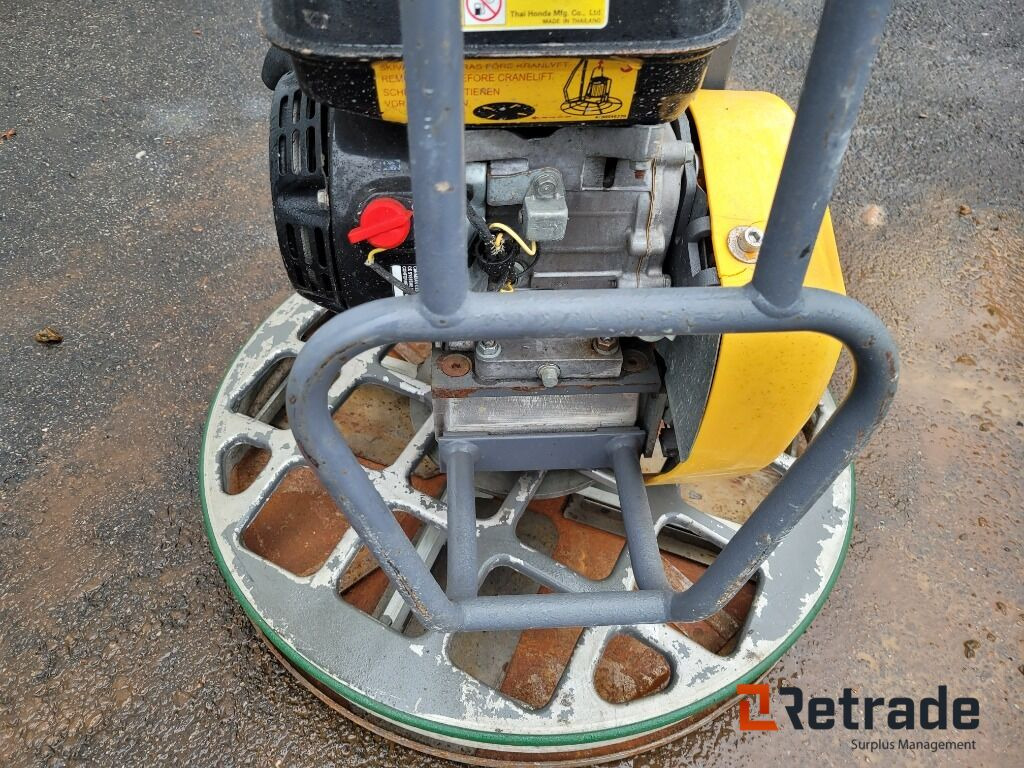 Glättare Atlas Copco BG 240 bensindriven - Entreprenadutrustning: bild 5 Glättare Atlas Copco BG 240 bensindriven - Entreprenadutrustning: bild 5