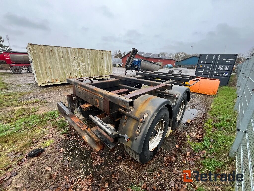 HUMMEL traktortrailer totalvægt 17.450 kg. Egenvægt 2.450 kg. - Chassi trailer: bild 3 HUMMEL traktortrailer totalvægt 17.450 kg. Egenvægt 2.450 kg. - Chassi trailer: bild 3