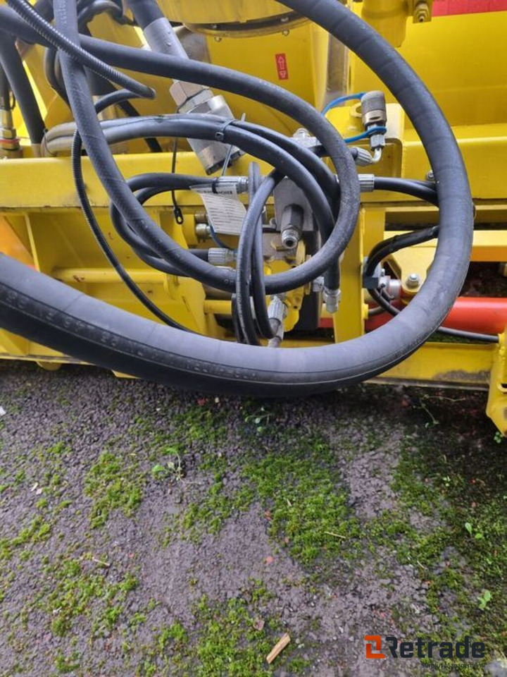 KAHLBACHER KFS 750/2700 HP - Entreprenadutrustning: bild 2 KAHLBACHER KFS 750/2700 HP - Entreprenadutrustning: bild 2