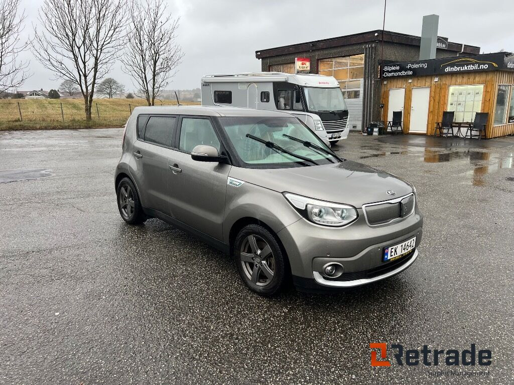 KIA SOUL 2015/ GARANTI MAY 2027 - Personbil: bild 2 KIA SOUL 2015/ GARANTI MAY 2027 - Personbil: bild 2