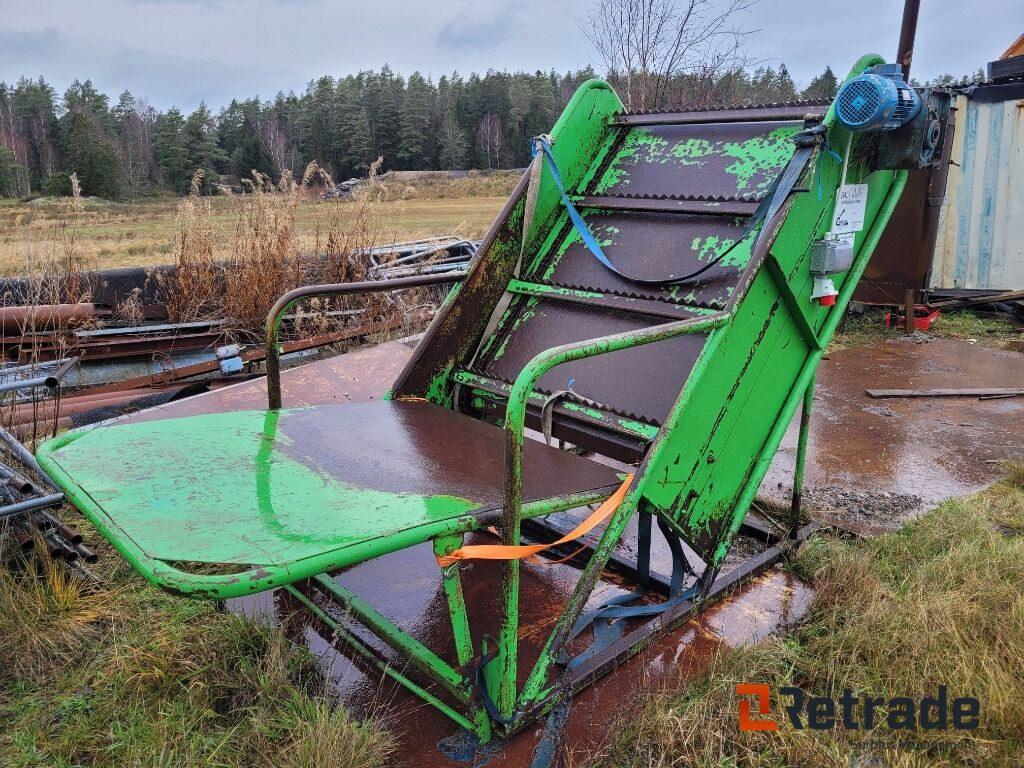 Rundbalsupprullare Bal-rulle - Lantbruksmaskiner: bild 1 Rundbalsupprullare Bal-rulle - Lantbruksmaskiner: bild 1