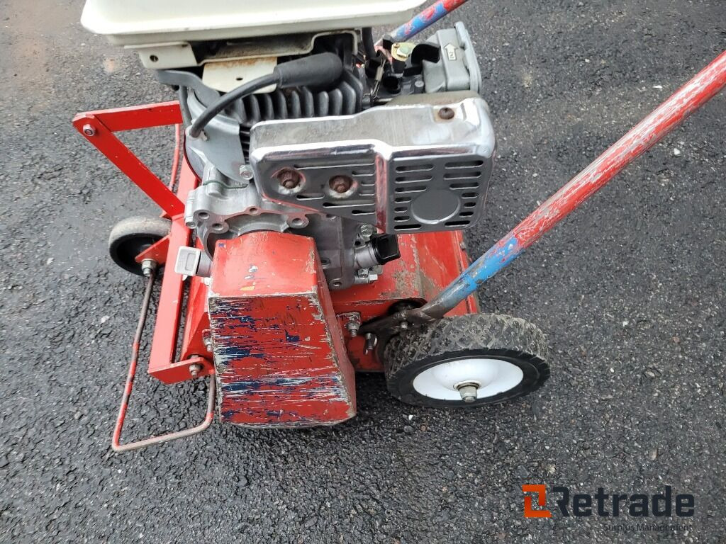 Vertikalskärare gräsmatteluftare Honda - Lantbruksmaskiner: bild 5 Vertikalskärare gräsmatteluftare Honda - Lantbruksmaskiner: bild 5