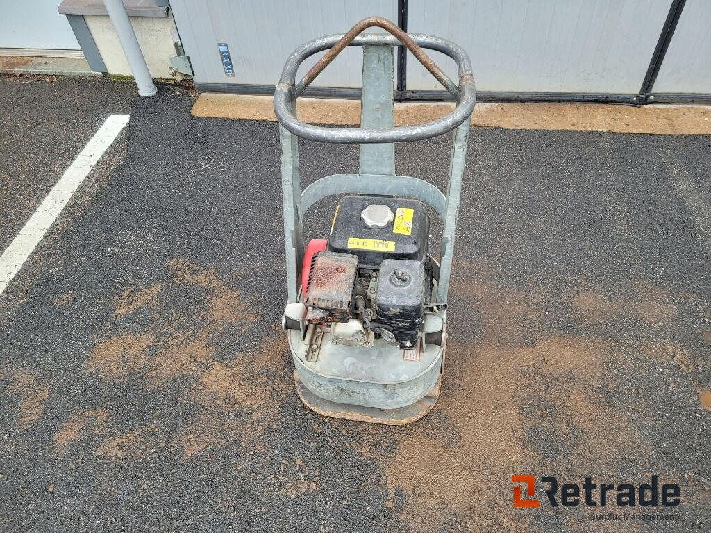 Markvibrator Rundpadda Swepac FR85 - Entreprenadutrustning: bild 1 Markvibrator Rundpadda Swepac FR85 - Entreprenadutrustning: bild 1