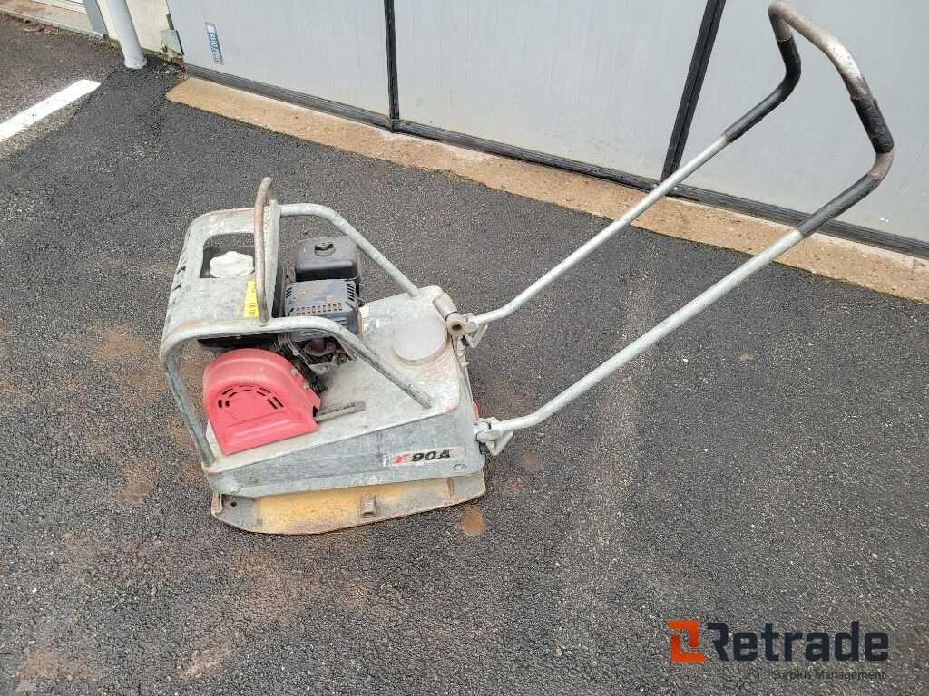 Markvibrator vibroplatta Swepac F90A - Entreprenadutrustning: bild 5 Markvibrator vibroplatta Swepac F90A - Entreprenadutrustning: bild 5