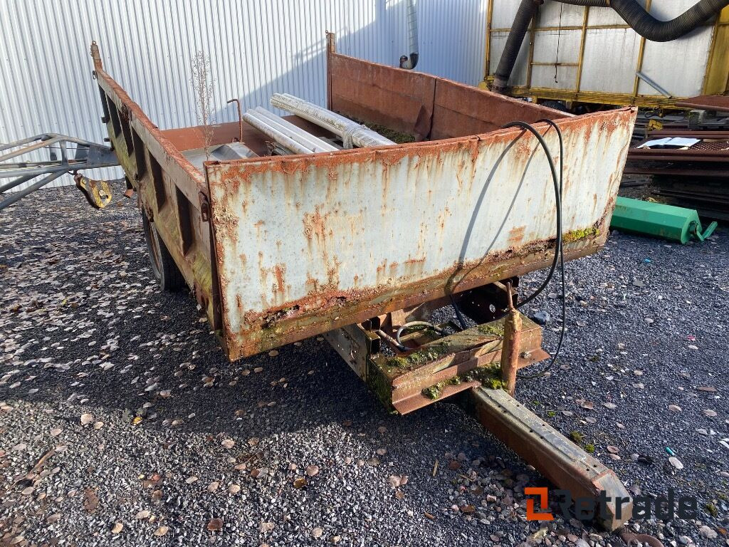 Tippkärra för traktor / grävmaskin - Tippsläp: bild 2 Tippkärra för traktor / grävmaskin - Tippsläp: bild 2