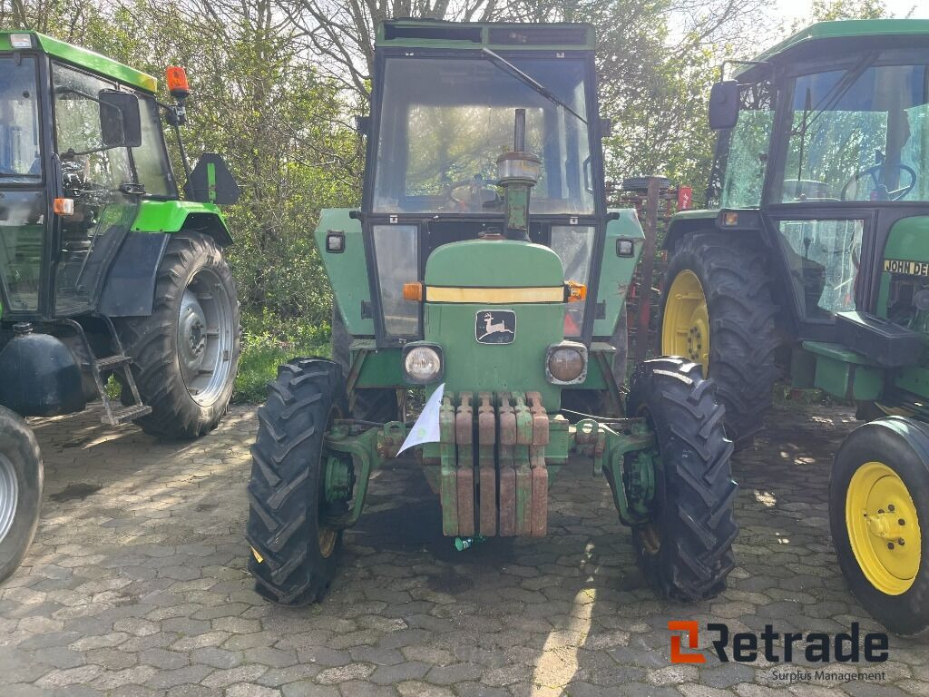 Tractor John Deere 2130 D 4 X 4 Traktor 2130 4 X 4 - Traktor: bild 2 Tractor John Deere 2130 D 4 X 4 Traktor 2130 4 X 4 - Traktor: bild 2