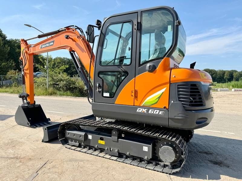 Doosan DX60 E-10N NEW! - Minigrävmaskin: bild 3 Doosan DX60 E-10N NEW! - Minigrävmaskin: bild 3