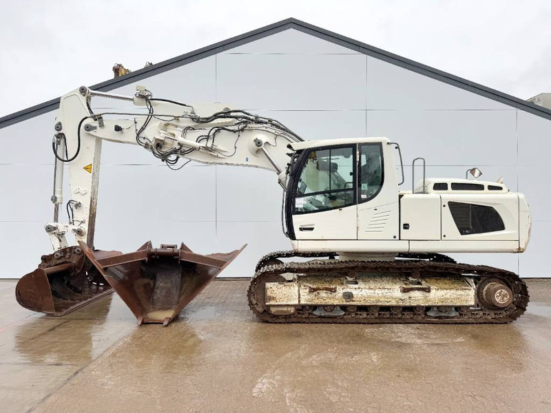 Liebherr R906LC Litronic - 2 Buckets / Quick Coupler - Bandgrävare: bild 1 Liebherr R906LC Litronic - 2 Buckets / Quick Coupler - Bandgrävare: bild 1