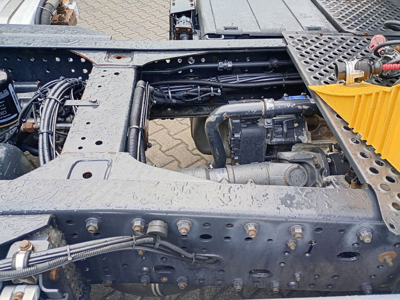 Dragbil Iveco Stralis 420: bild 10