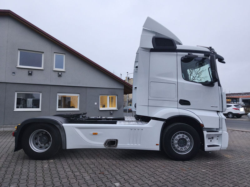 Mercedes-Benz Actros 1845 Sattelzugmaschine Euro 6 4x2 - Dragbil: bild 4 Mercedes-Benz Actros 1845 Sattelzugmaschine Euro 6 4x2 - Dragbil: bild 4