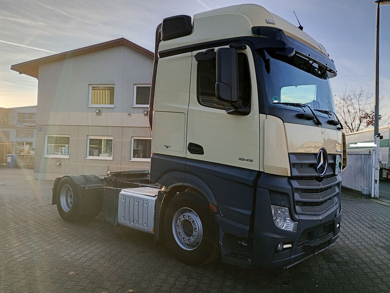 Mercedes-Benz Actros 1845 - Dragbil: bild 2 Mercedes-Benz Actros 1845 - Dragbil: bild 2