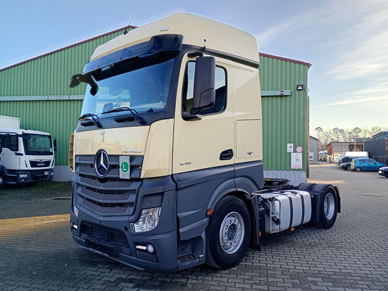 Mercedes-Benz Actros 1845 - Dragbil: bild 1 Mercedes-Benz Actros 1845 - Dragbil: bild 1