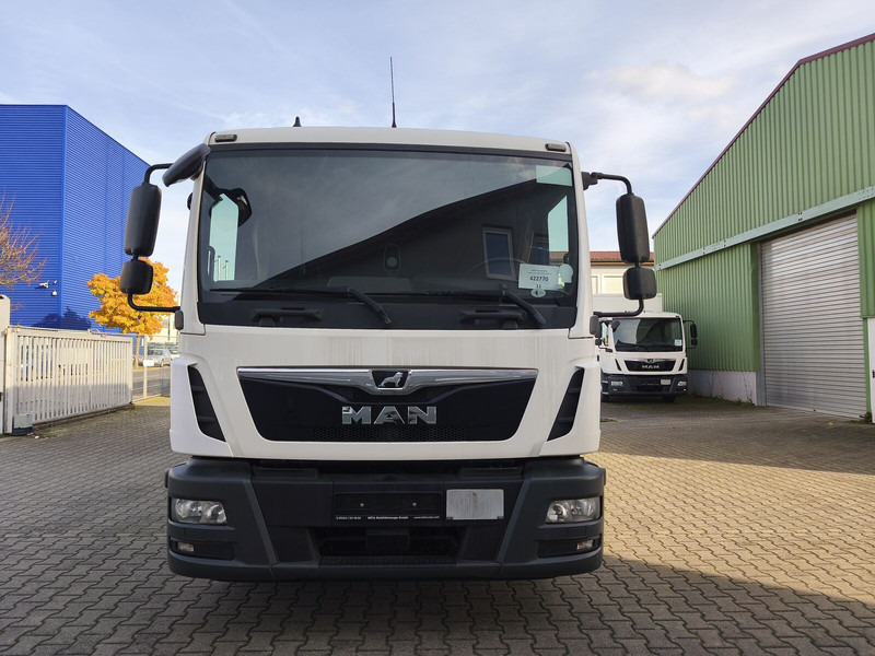 MAN TGL 8.190 Koffer gFH AHK LBW Euro 6 4x2 (11) TÜV NEU - Lastbil med skåp: bild 3 MAN TGL 8.190 Koffer gFH AHK LBW Euro 6 4x2 (11) TÜV NEU - Lastbil med skåp: bild 3