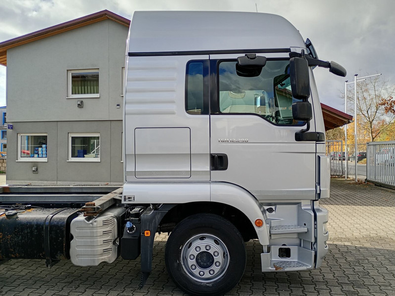 MAN TGM 12.290 BDF Euro 6 4x2 AHK (37) - Chassi lastbil: bild 5 MAN TGM 12.290 BDF Euro 6 4x2 AHK (37) - Chassi lastbil: bild 5