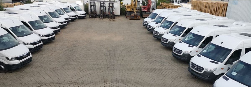 Mercedes-Benz 519 Sprinter AHK - Minibuss, Persontransport: bild 2 Mercedes-Benz 519 Sprinter AHK - Minibuss, Persontransport: bild 2