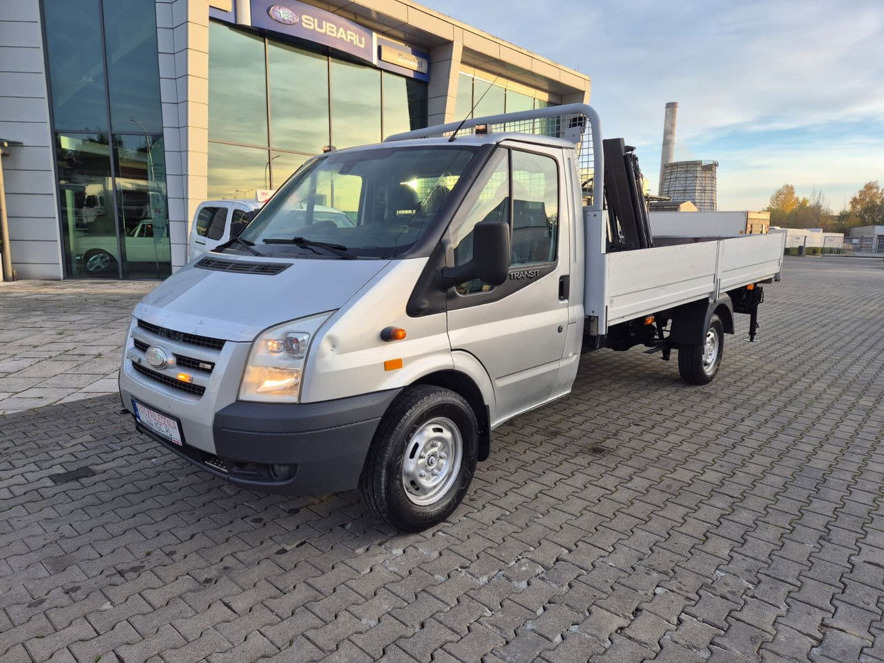 Ford Transit 350 2.4 TDCi / Very Strong Hiab / 1 Owner / Serviced - Transportbil med flak: bild 1 Ford Transit 350 2.4 TDCi / Very Strong Hiab / 1 Owner / Serviced - Transportbil med flak: bild 1
